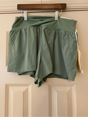 NWT Blogilates Large Olive Green Athletic Shorts with Crossover Waistband